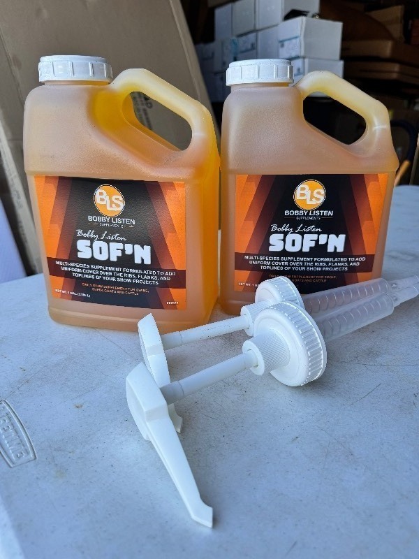 lot 126 image: 2 New Gallon Jugs of Sullivan Supply Daily Supplement Sofn by Bobby Listen (For Sheep, Goats, Swine, and Cattle)