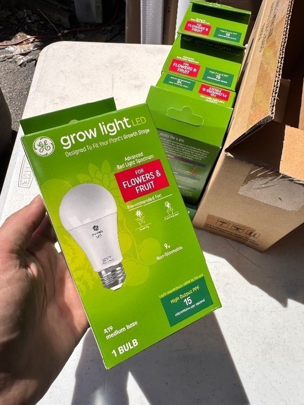 lot 213 image: 4 New GE Grow Light LED Flowers & Fruit A19 Medium Bulbs