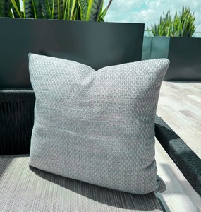 lot 51 image: 4 New CB IndoorOutdoor 16x16 Decorative Pillows, Green Mint