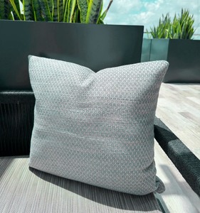 lot 52 image: 4 New CB IndoorOutdoor 16x16 Decorative Pillows, Green Mint