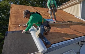lot 61 image: GAF Heavy Duty WeatherWatch Mineral Surface Peel and Stick Leak Barrier Roll 36x66.5 Retail $130