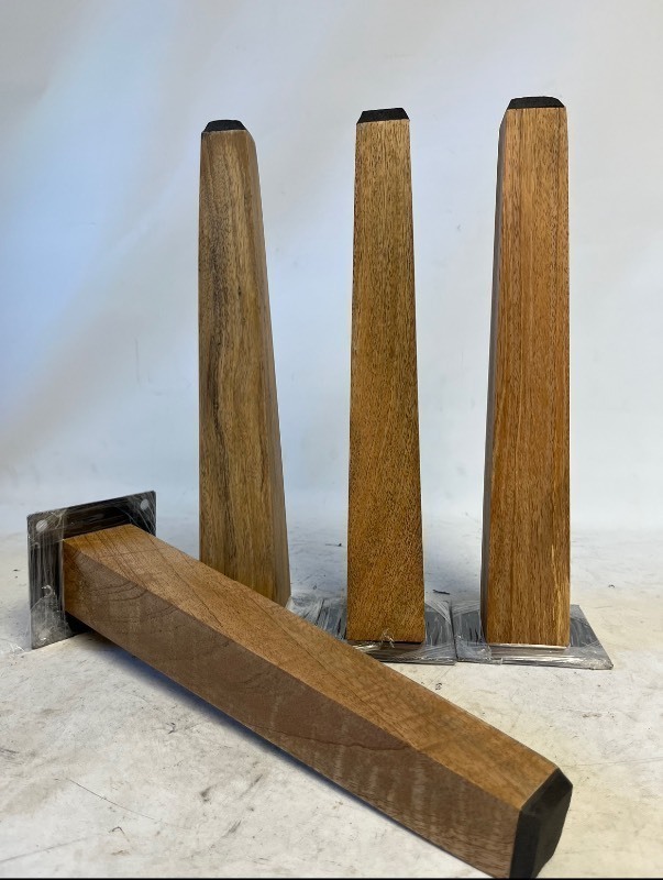 lot 192 image: 4 WOOD THEMED TABLE LEGS - NON SCRATCH BOTTOMS 14.5 x 4 x 4 - easy mounting bracket