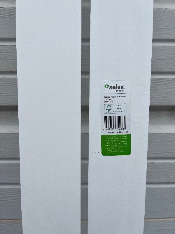 lot 186 image: 2 SELEX PRIMED FINGER JOINT BOARD TRIM 1 x 3 x 8 - HIGH QUALITY
