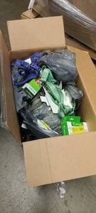lot 5256 image: Lot Of Various Pet Supplies