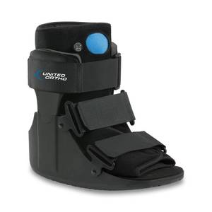 lot 10307 image: United Ortho Short Air Cam Walker Fracture Boot, Small, Black