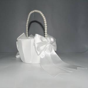 lot 12059 image: Wedding Flower Girl Basket,Pearl Handle Bowknot Satin Flower Baskets For Party Celebration Flower Basket,��Ivory��