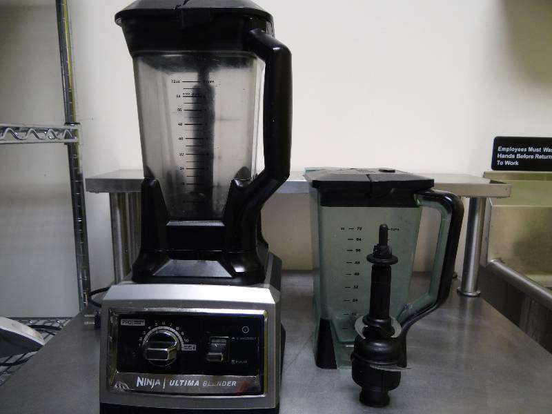 lot 6325 image: Ninja Ultima Blender