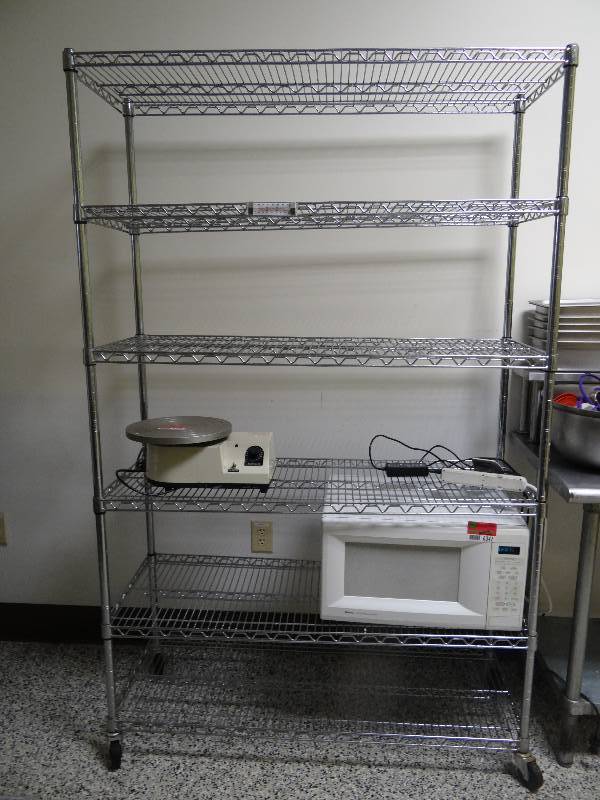 lot 6349 image: Metro Racking With 6 Shelves  On Casters