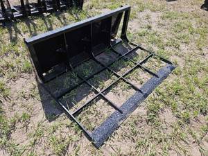lot 7807 image: Unused Captok Land Leveler CK-GD47 Skid Steer Attachment