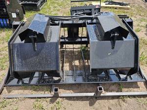 lot 7821 image: Unused Captok Skid Steer Hollow Wood Grabber CK X-HWG72C 72-inch