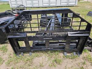lot 7828 image: Unused Heavy Duty Forklift Forks Attachment