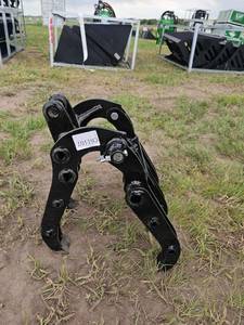 lot 7851 image: Unused&nbspHeavy Equipment Quick Attach Coupler Assembly #CGT1107