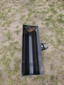 lot 7882 image: Unused Captok 2025 Captok 40 Tilting Bucket 1 inch Pin