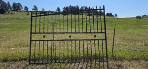 lot 7918 image: Unused&nbspDecorative Metal Garden Gate with Spear Points 20