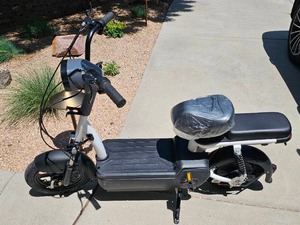 lot 7924 image: Unused CK-E48 Electric 2-Wheeled Bike