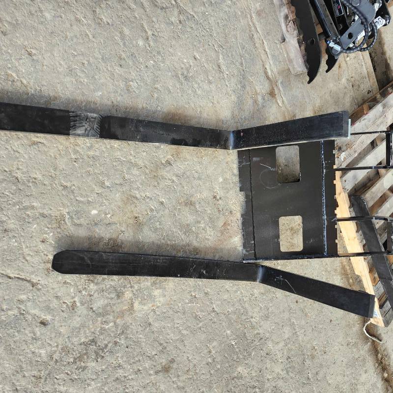 lot 84 image: Unused Heavy Duty Forklift Pallet Fork Attachment for 13-ton mini-Excavator