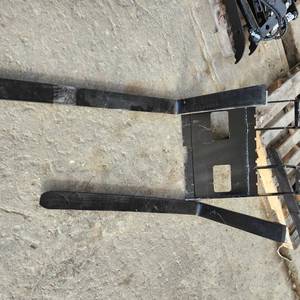lot 85 image: Unused Heavy Duty Forklift Pallet Fork Attachment for 13-ton mini-Excavator