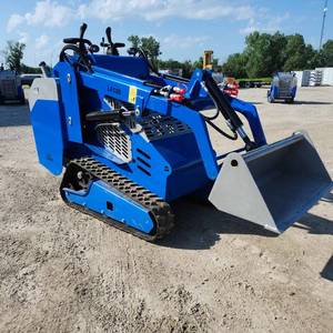 lot 13 image: LA580 Mini Skid Steer Loader  Kubota Diesel Powered