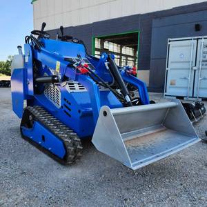 lot 14 image: LA580 Compact Tracked Loader  Gasoline Powered