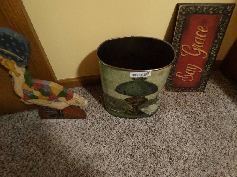 lot 360 image: Metal trash can goose door stop sign