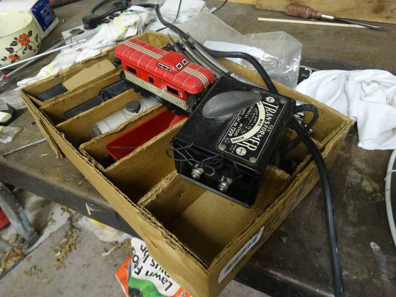 lot 448 image: Vintage train set
