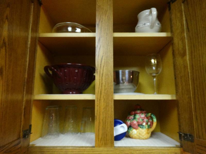 lot 113 image: Longaberger pottery pitcher various kitchenware