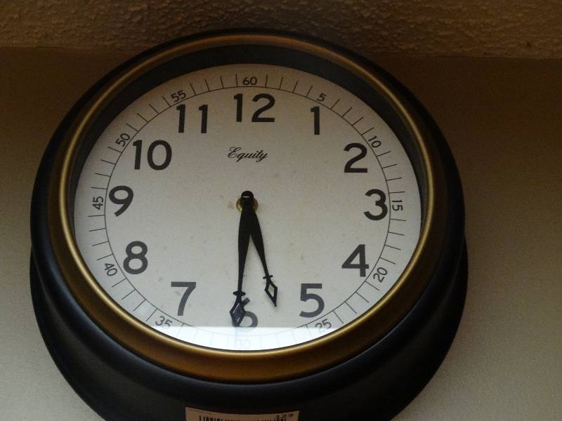 lot 123 image: Equity wall clock