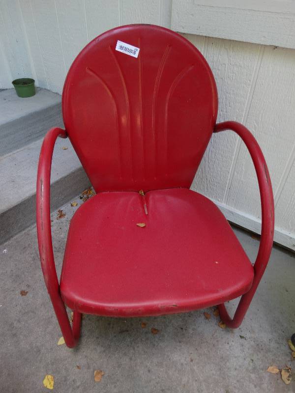 lot 196 image: Red metal patio chair