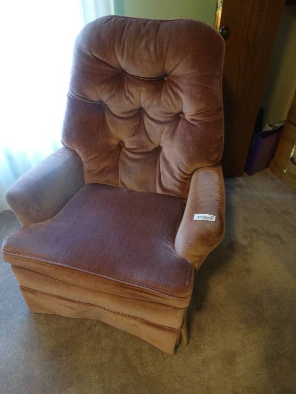 lot 206 image: Swivel rocker