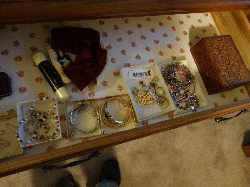 lot 254 image: Lot of various costume jewelry- rings necklaces misc.