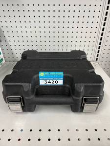 lot 3420 image: Bostitch Pneumatic Brad Nailer & Stapler SX1838K - Bostitch 18 -Gauge 732-in Narrow Crown Finish Pneumatic NailerStapler