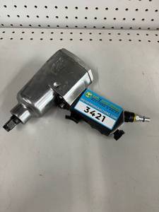 lot 3421 image: Campbell Hausfeld TL0502 Impact Wrench, 12