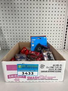 lot 3433 image: New Assorted Tool Set 32 Pieces - Diamond Tile Drill Bit - Magnetic Brad & Nail Driver - Imperial Blades - Driver Bits