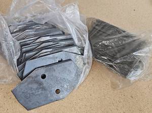 lot 3476 image: Large Amount of Steel Replacement Turf Seeder Blades with Mounting Holes - Bulk Lot