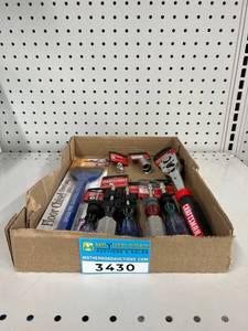 lot 3430 image: UnopenedUnused 9 Piece Assorted Tool Set