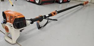 lot 3331 image: STIHL HT 131 Pole Pruner Power Head w Adjustable Shaft, Telescoping Pole Pruners Can Cut Branches up to 16 Feet Above Ground