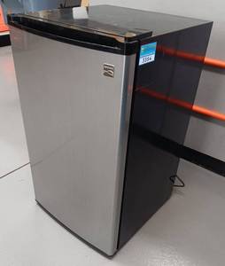 lot 3354 image: Kenmore Compact Mini Refrigerator (20in x21in x34in)- Stainless Steel