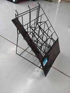 lot 3356 image: Metal Chisel Display Rack (16in x18in x21in)