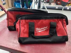lot 3385 image: Lot of 2 - Milwaukee Tool Bags