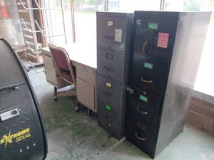 lot 3588 image: Vintage Office Set - Desk & Chair with 2 Filing Cabinets