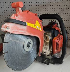 lot 3342 image: Hilti DSH 600-X Gas Powered Concrete Saw