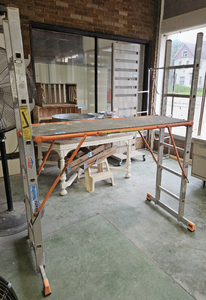 lot 3670 image: Aluminum Scaffold Plank with Support Ladders