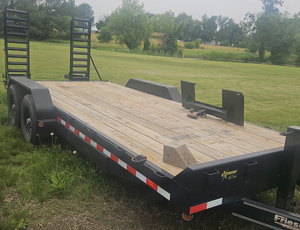 lot 3676 image: 2021 Friesen 20ft Heavy Duty Equipment Trailer 14000 lb GVWR Tandem Axle VIN 7LRCN2021M1016744