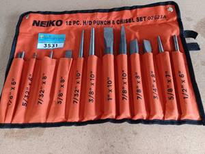 lot 3530 image: Neiko Heavy Duty Punch and Chisel Set