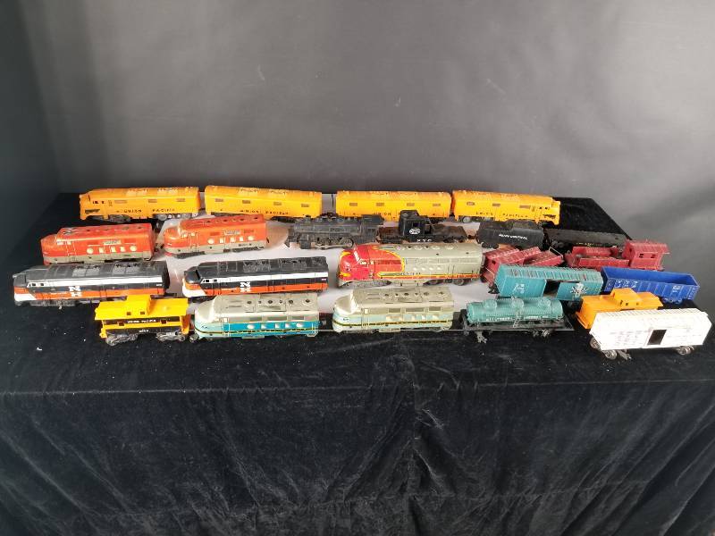 ho scale train engines