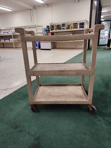 lot 3069 image: Industrial Plastic Rolling Cart with Multi-Level Shelving