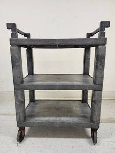 lot 3096 image: Vollrath Model 97112 Rolling Storage Cart