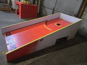 lot 15882 image: Champion Hole-In-One Golf Game Board