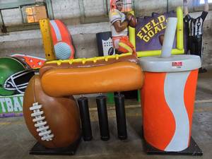lot 15886 image: Commercial Football Theme Decorative Drink Cup Display Props