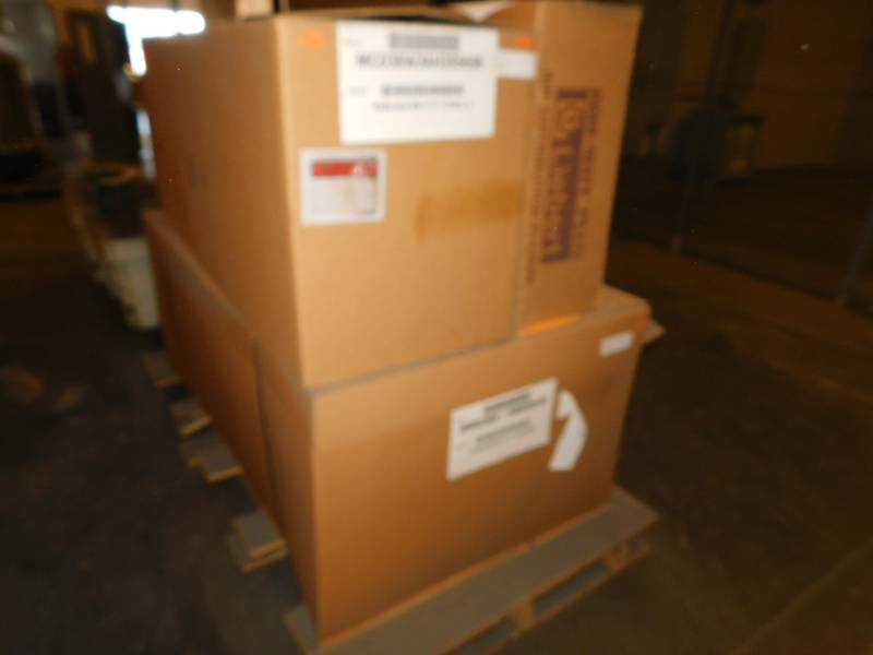 lot 1611 image: Mini Mate Plus Liebert 5 Ton Computer Server Room Cooling Unit New In Boxes